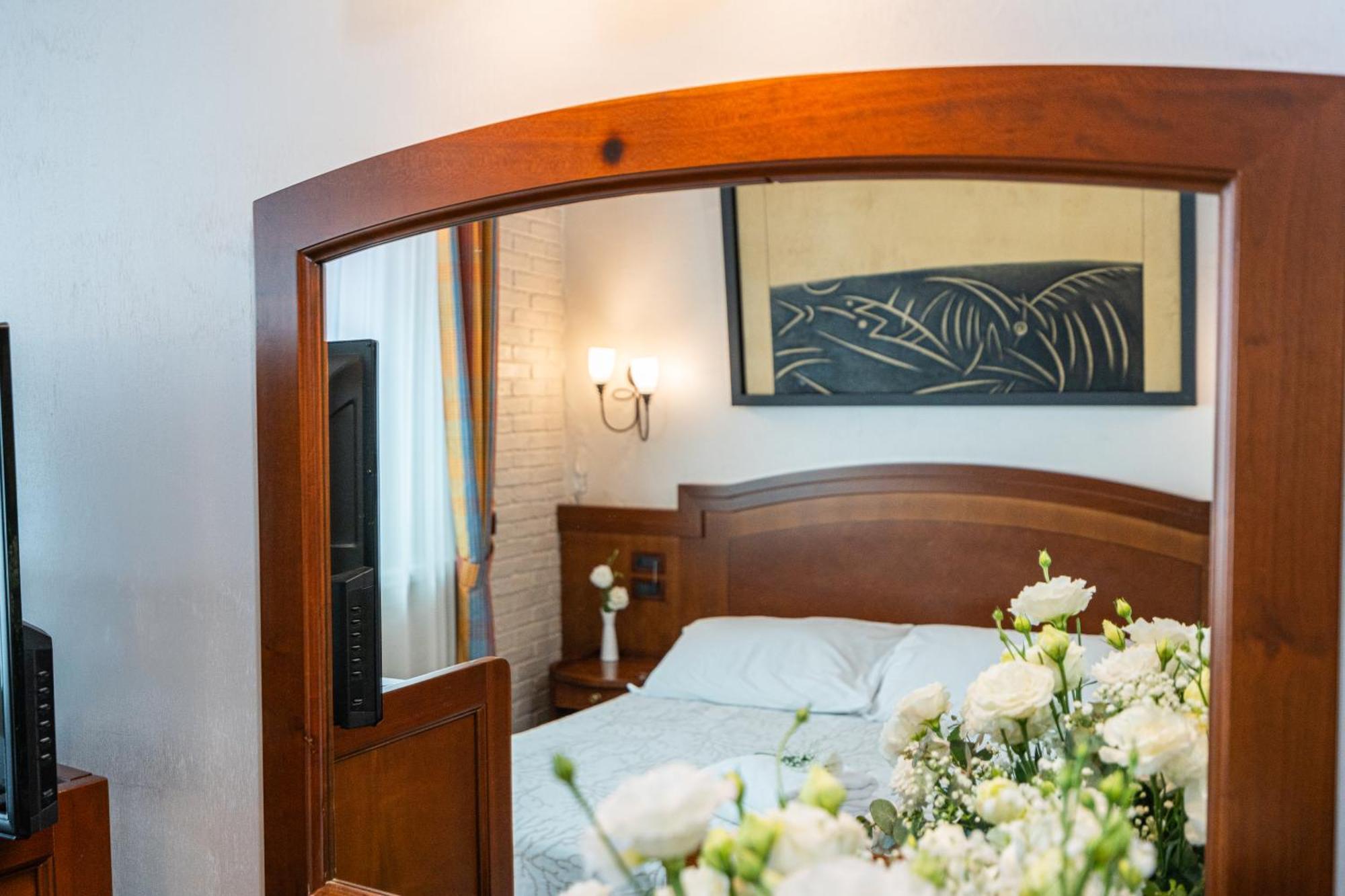 Art Hotel Santa Lucia Termoli Exterior foto