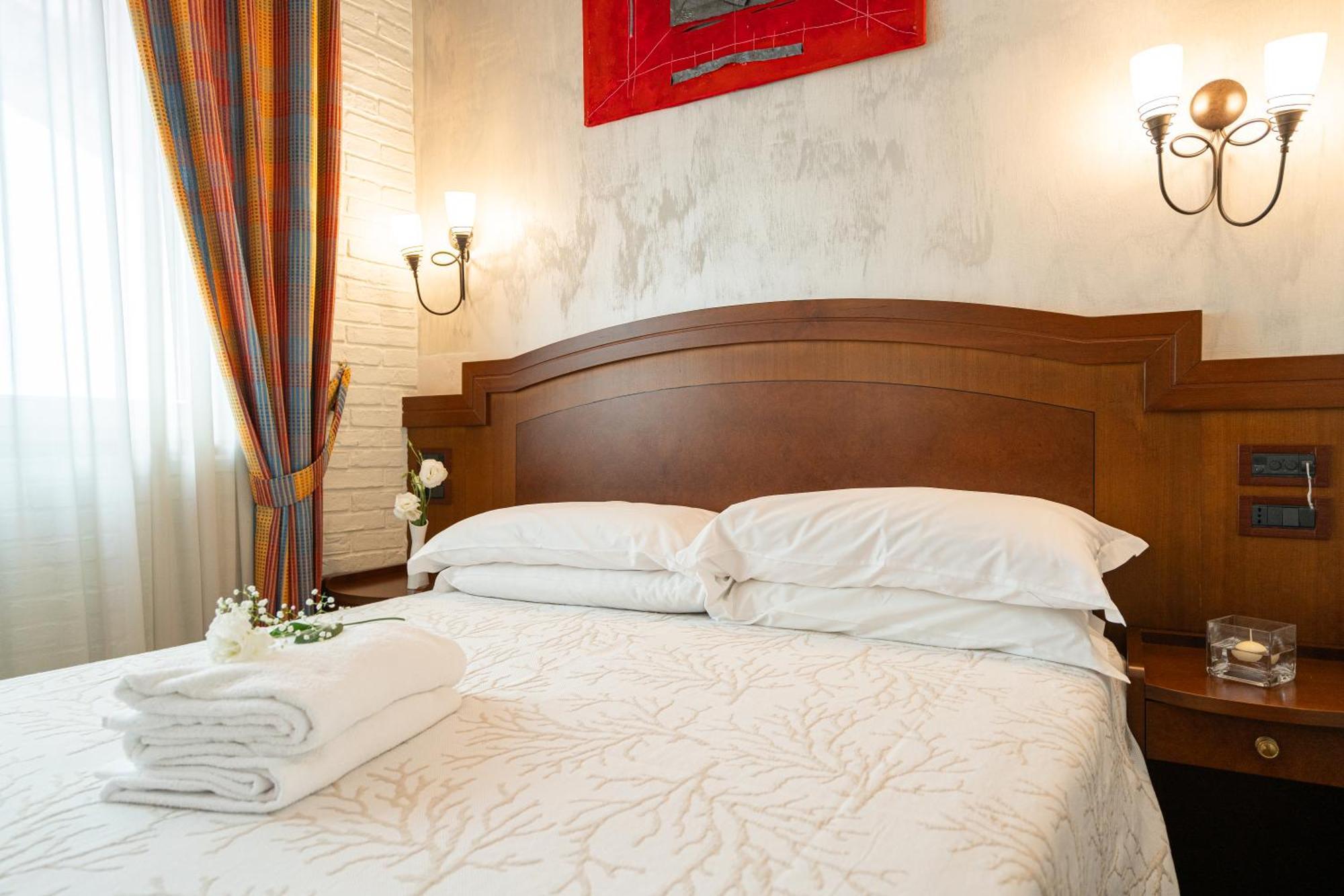 Art Hotel Santa Lucia Termoli Exterior foto