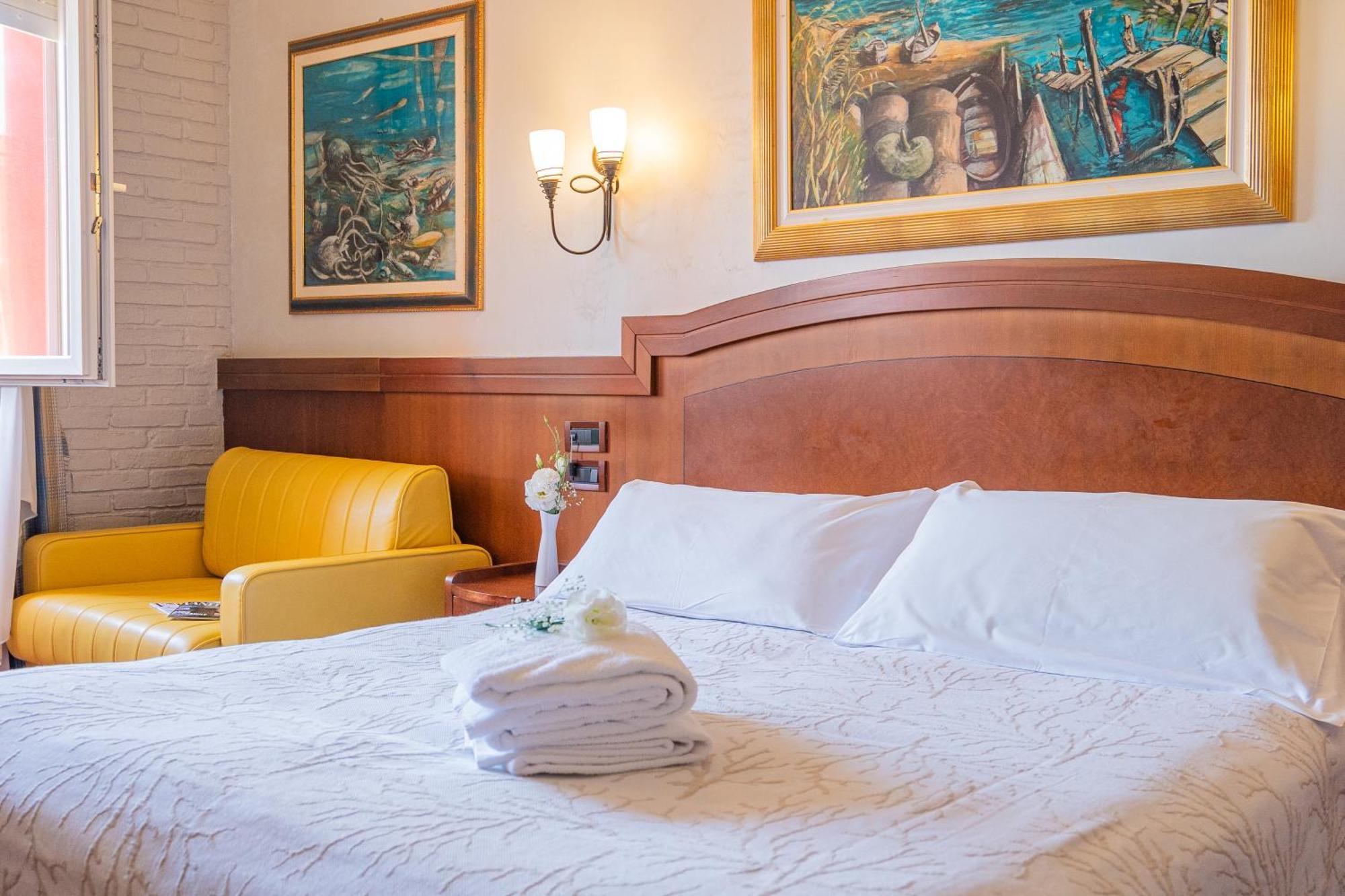 Art Hotel Santa Lucia Termoli Exterior foto