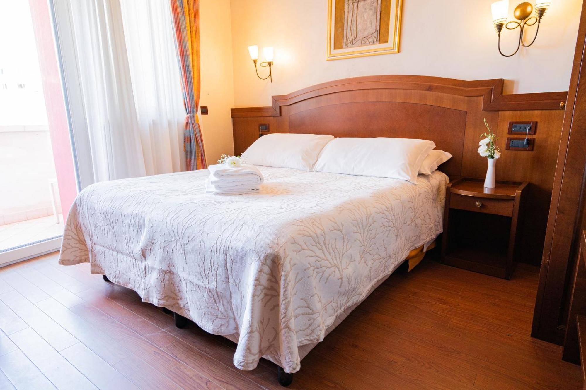 Art Hotel Santa Lucia Termoli Exterior foto