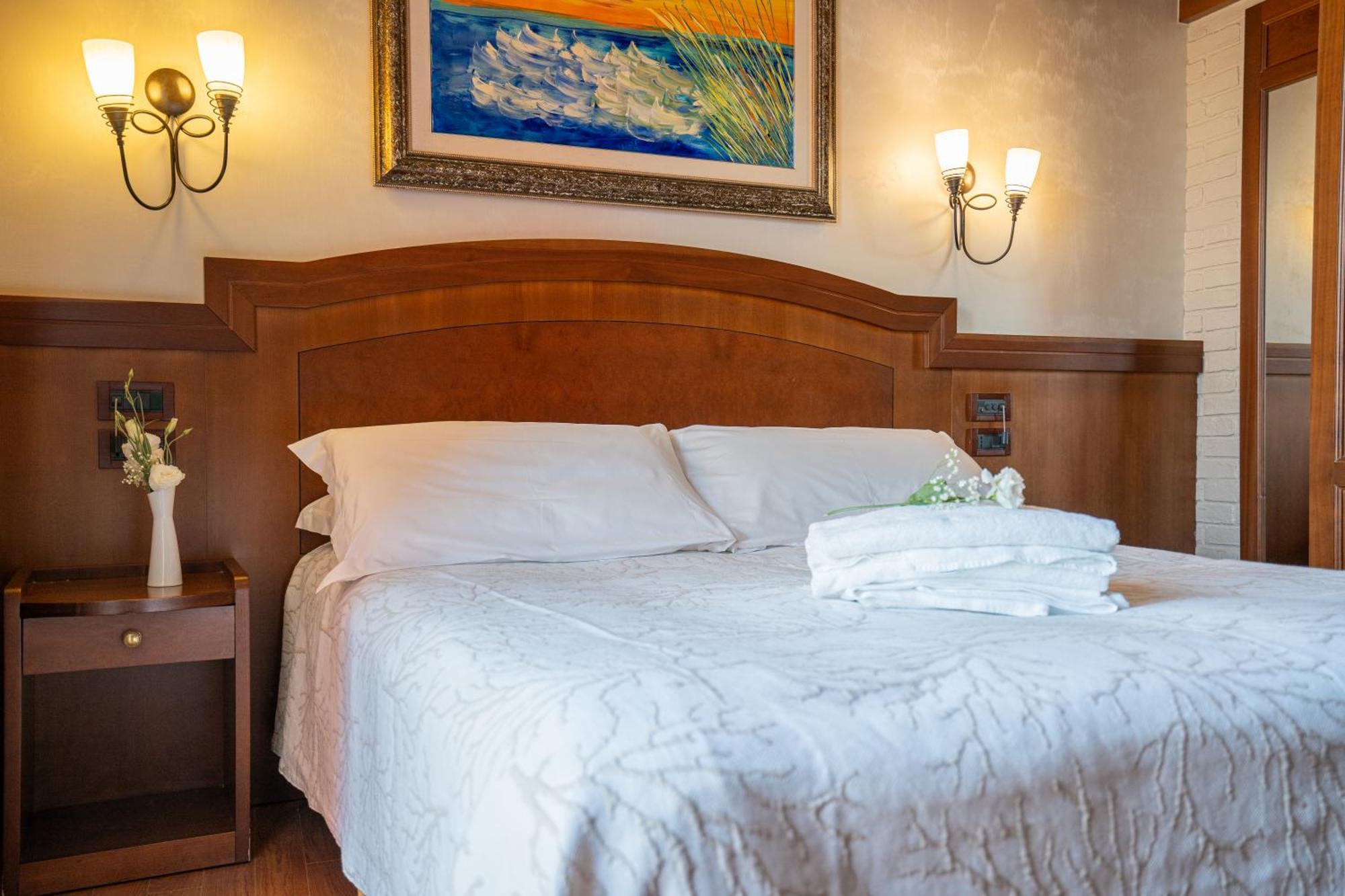 Art Hotel Santa Lucia Termoli Exterior foto